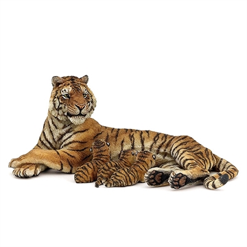 Tiger med unger